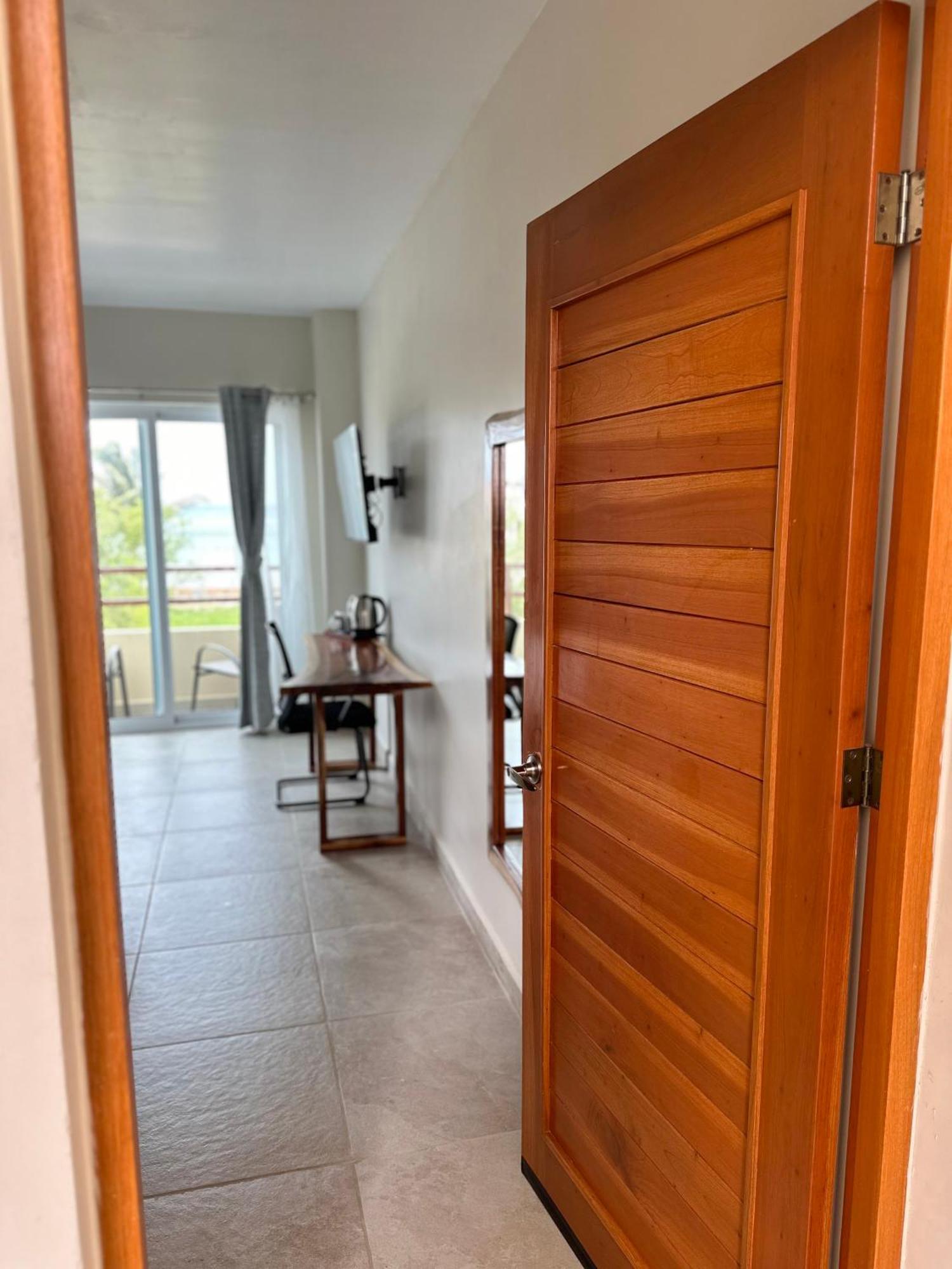 Oneiro Suites With Sea View Mahahual Exteriör bild