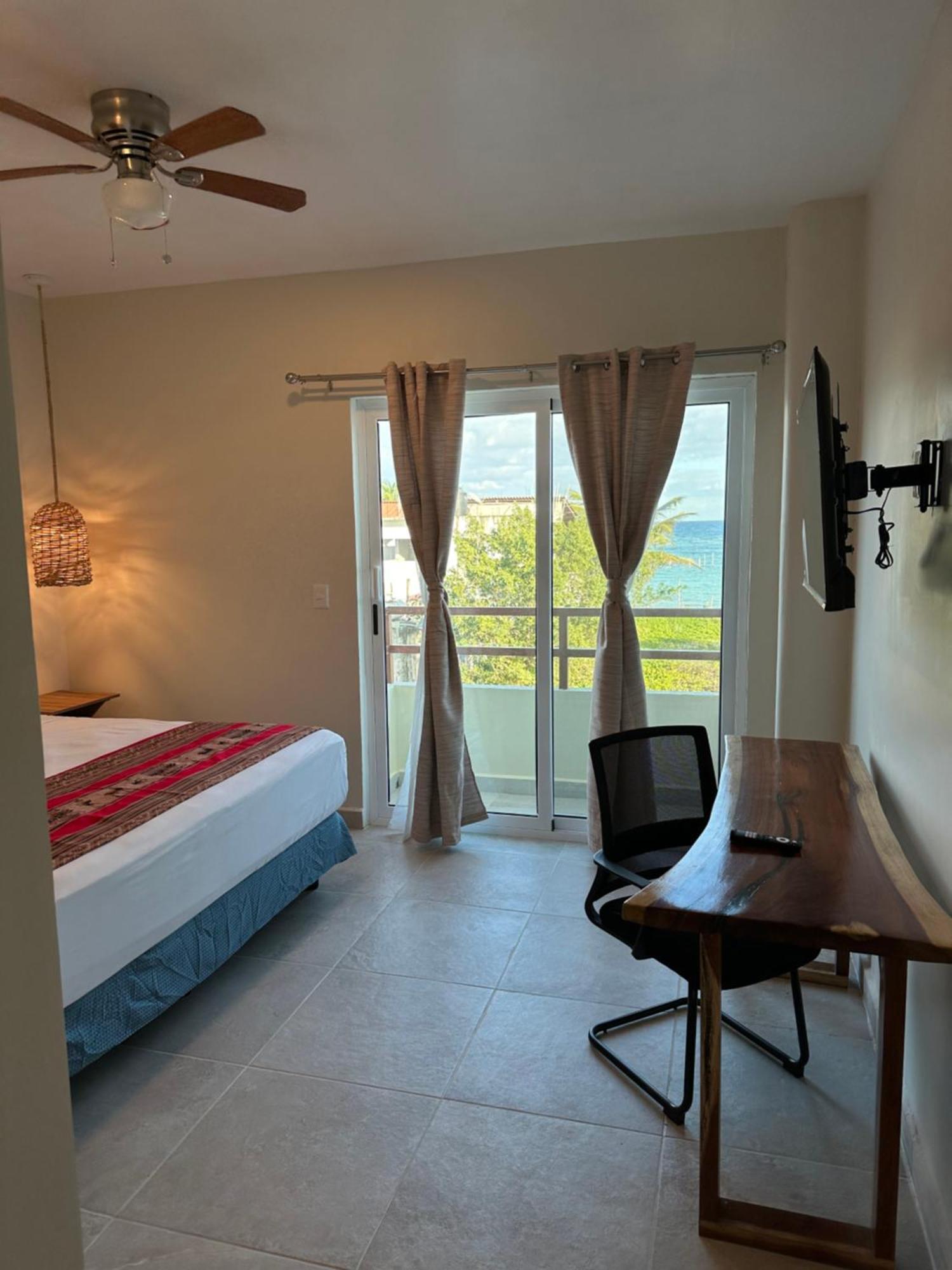 Oneiro Suites With Sea View Mahahual Exteriör bild